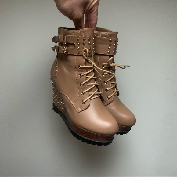 Wonder Woman Pandemic Edition Studded Wedge Heels - Picture 2 of 14